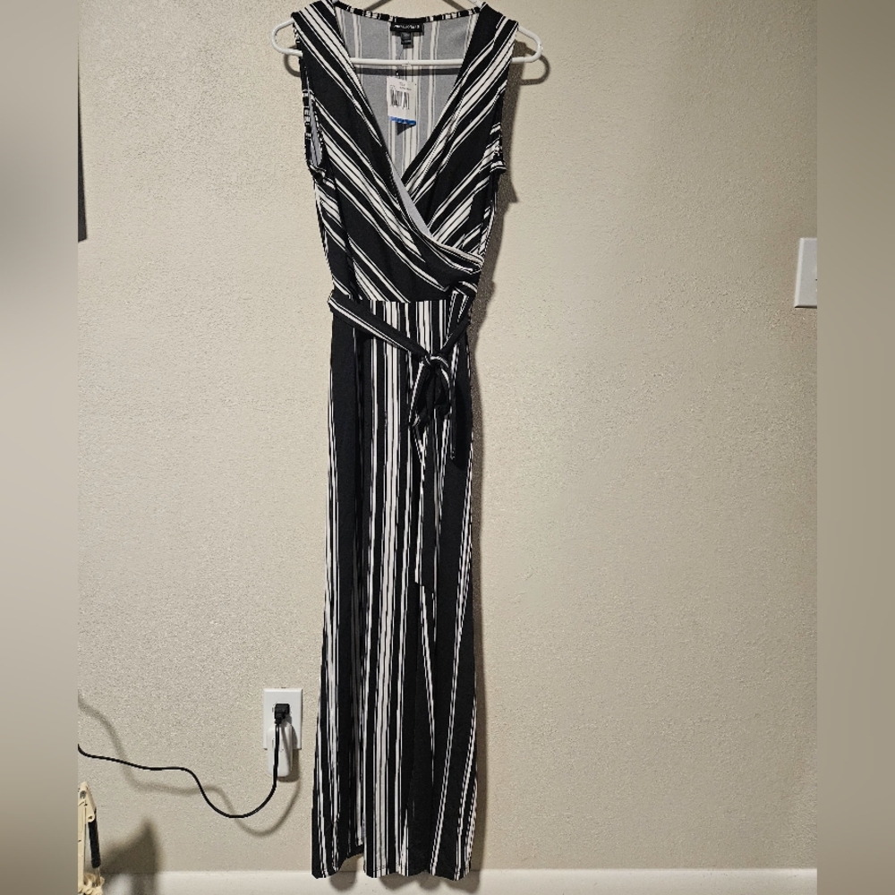 NWT Nina Leonard Stripped Jumpsuit